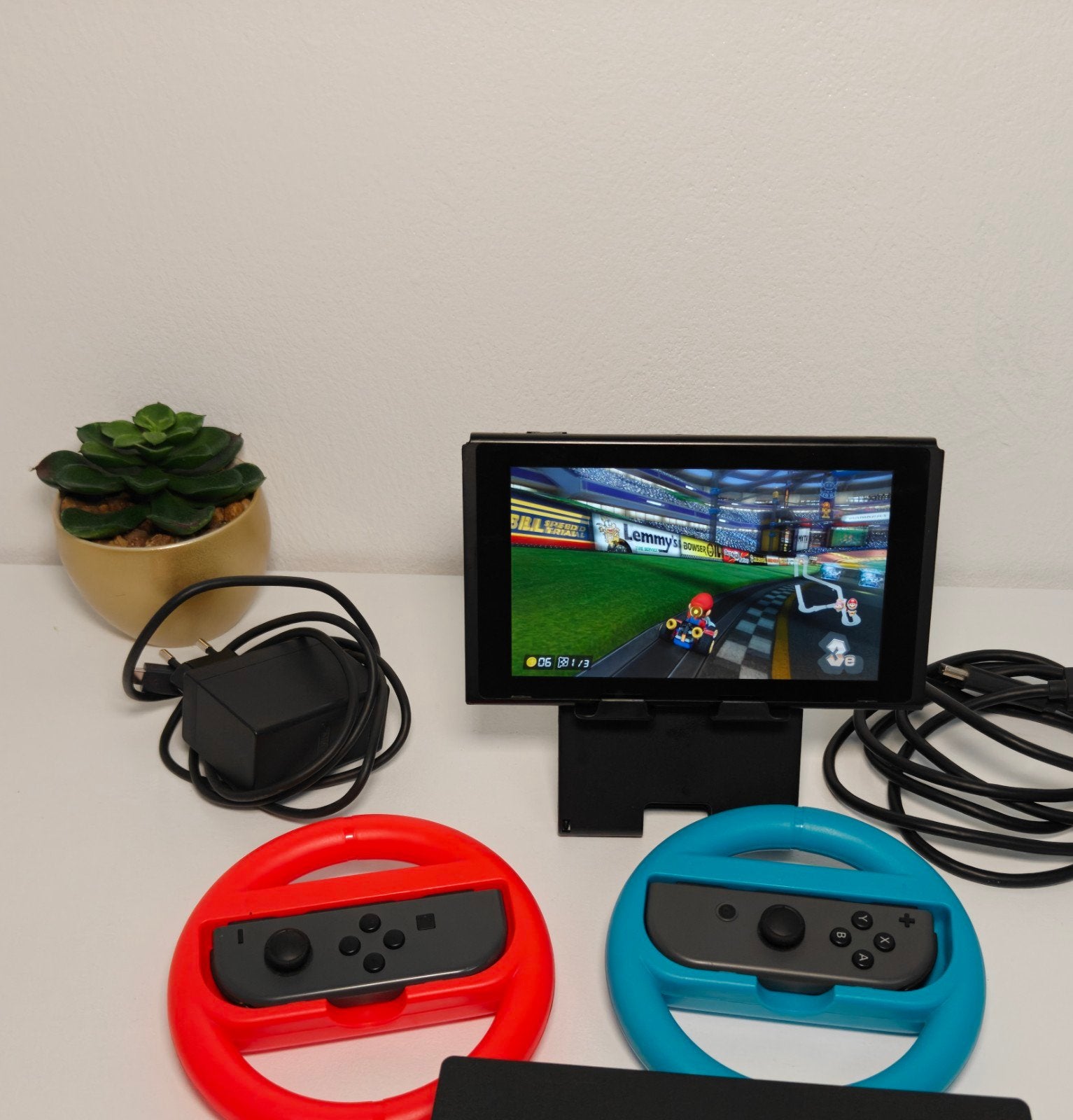Nintendo Switch met Mario Kart 8 Deluxe, Ophalen of Verzenden, Zo goed als nieuw