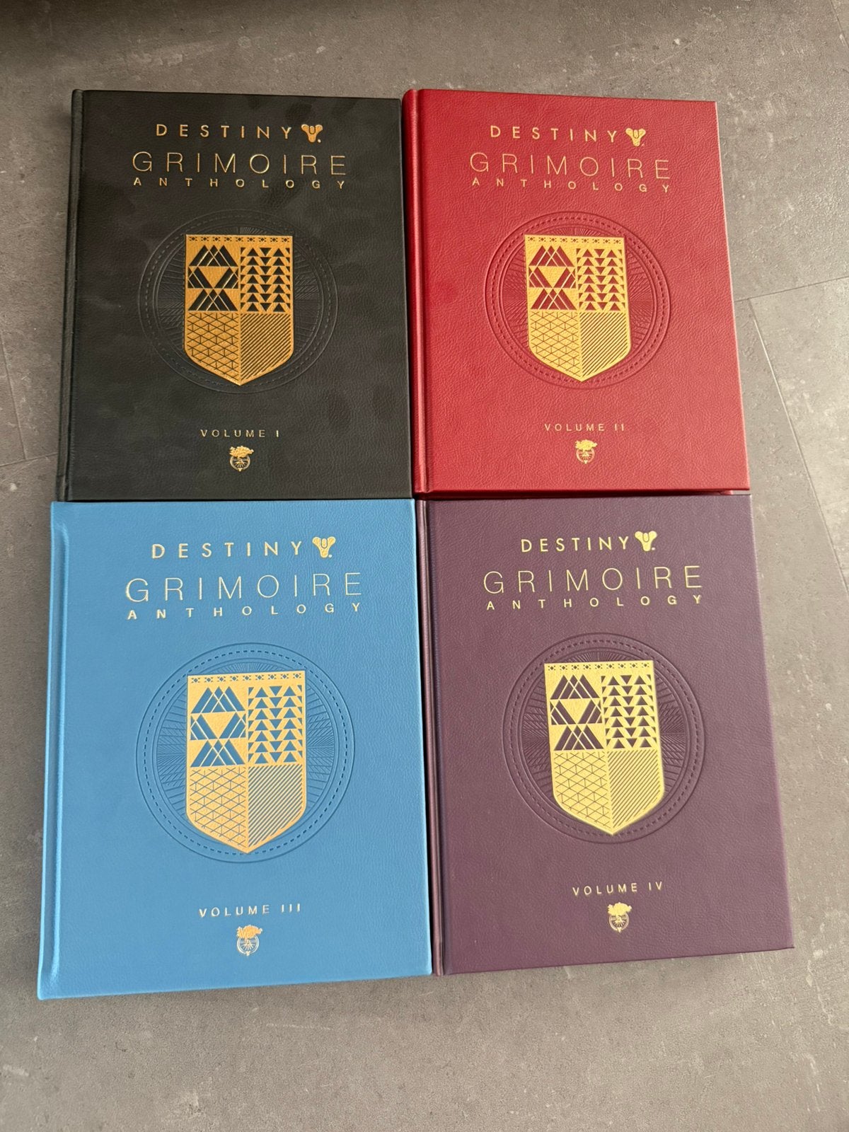 Destiny grimoire anthology 1 t/m 4, Ophalen, Zo goed als nieuw