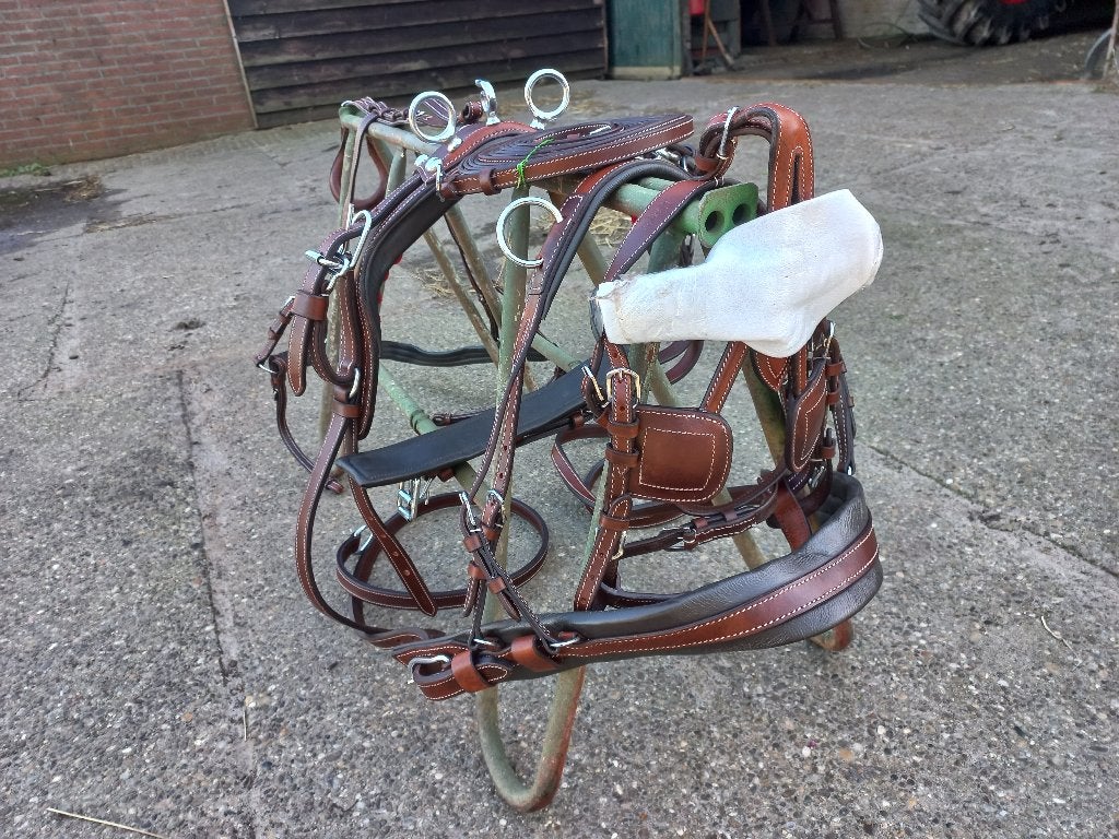 Nieuw bruin leren shetland mini tuigje, Dieren en Toebehoren, Paarden en Pony's | Hoofdstellen en Tuigage, Ophalen, Bruin, Verstelbaar