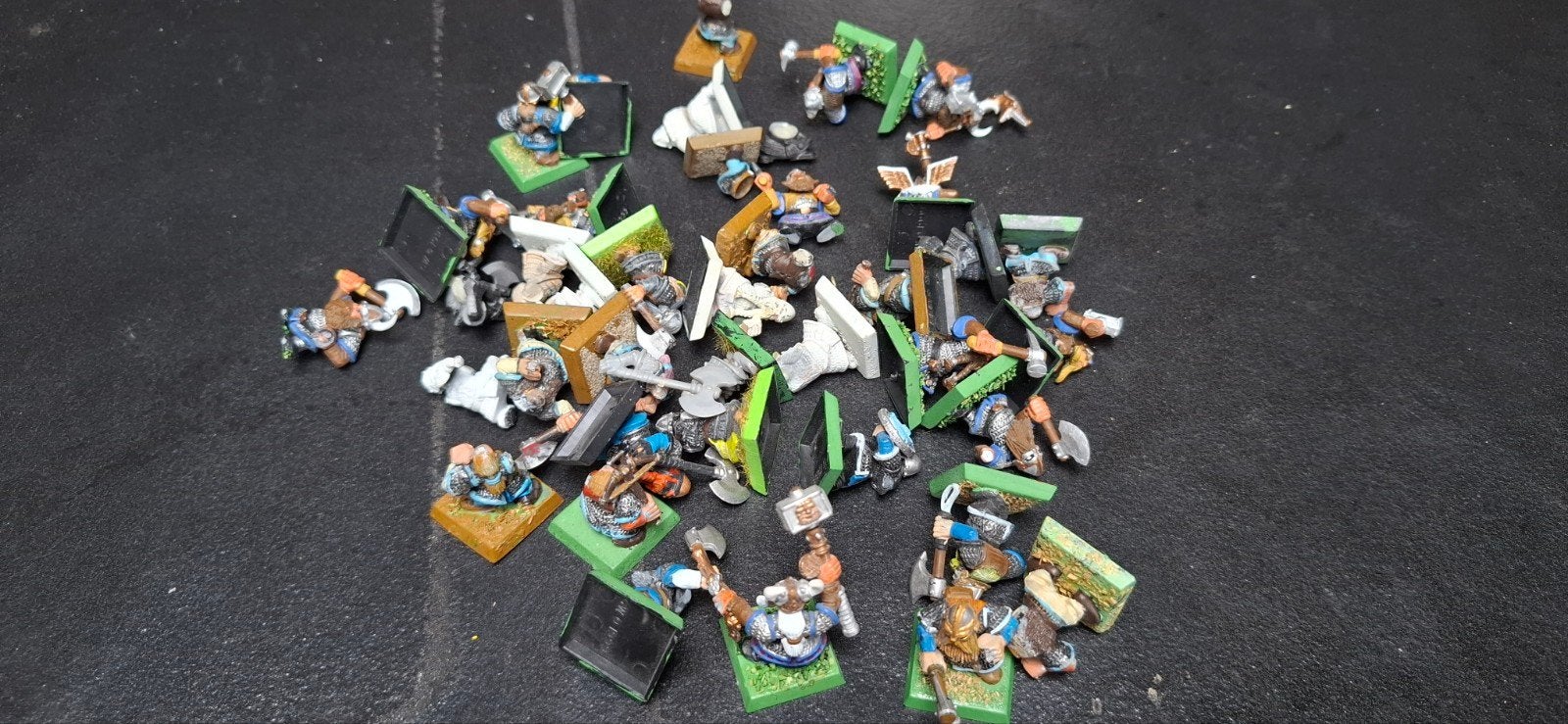 Oude warhammer dwarf 5de editie warriors., Hobby en Vrije tijd, Ophalen of Verzenden, Gebruikt, Warhammer, Geverfd