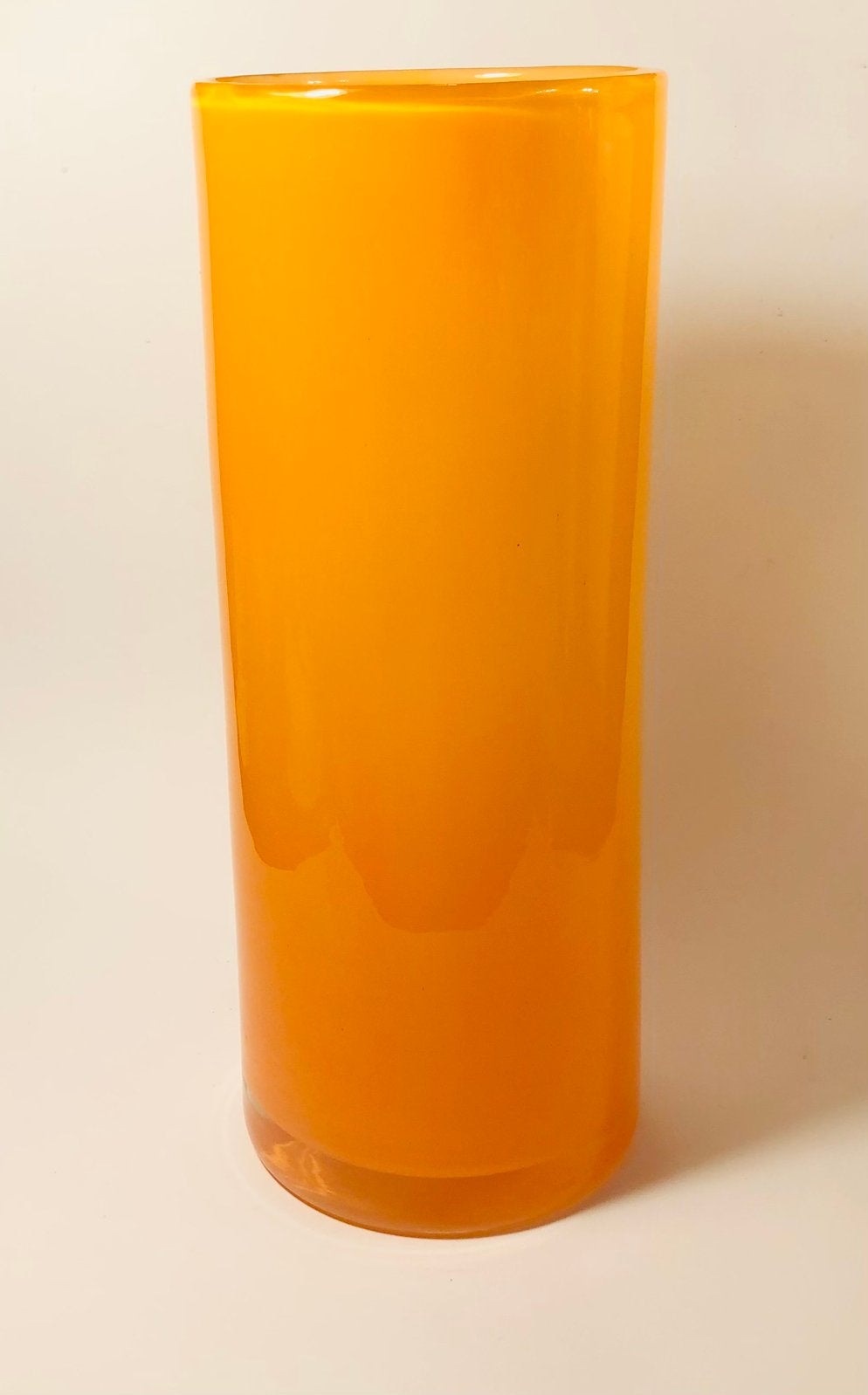 Oranje glazen vaas, hoog,, Overige kleuren, Ophalen of Verzenden, Minder dan 50 cm, Glas