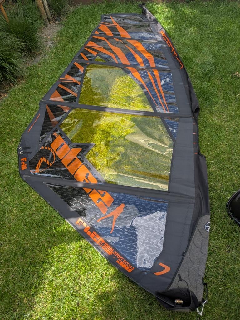 Point-7 Sado 4.2 windsurfzeil - Zo goed als nieuw, Ophalen of Verzenden, Zo goed als nieuw, Zeil, Met draagtas