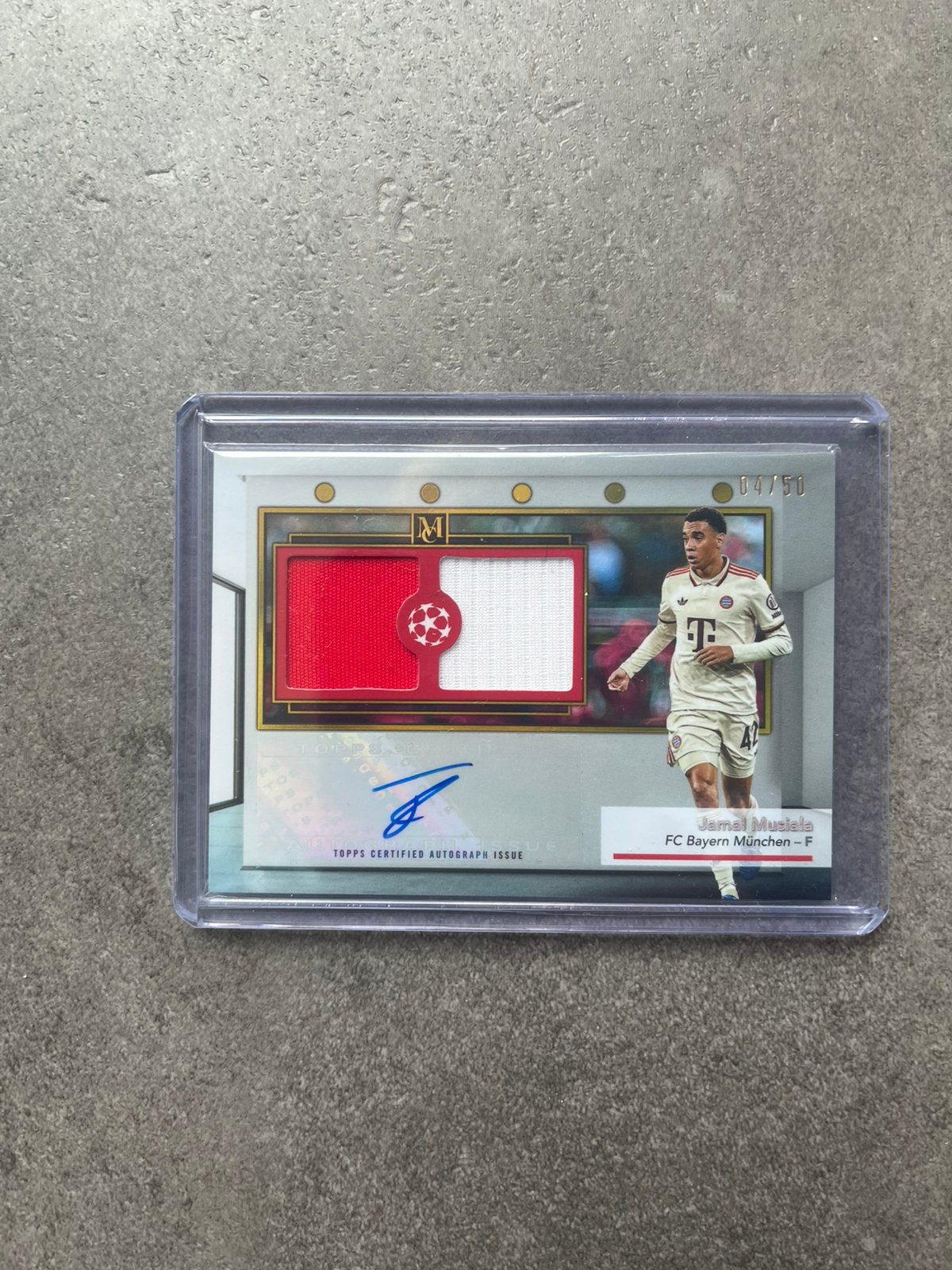 2024-25 Topps Museum Jamal Musiala Dual Relic Auto /50, Verzenden, Nieuw, Plaatje