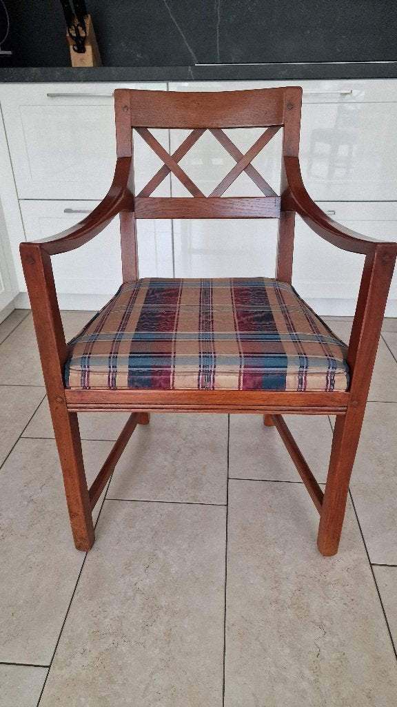 Schuitema eettafel stoelen met armleuningen, Ophalen, Gebruikt, Bruin, Vier