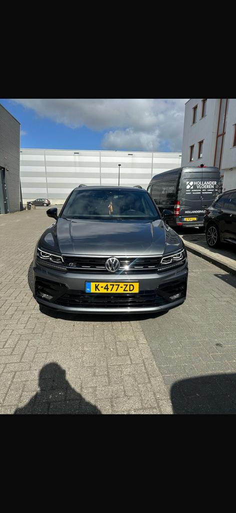 Volkswagen Tiguan 2.0 TDI 240pk 4Motion DSG 2019 Grijs, 2500 kg, Leder, Diesel, Vierwielaandrijving