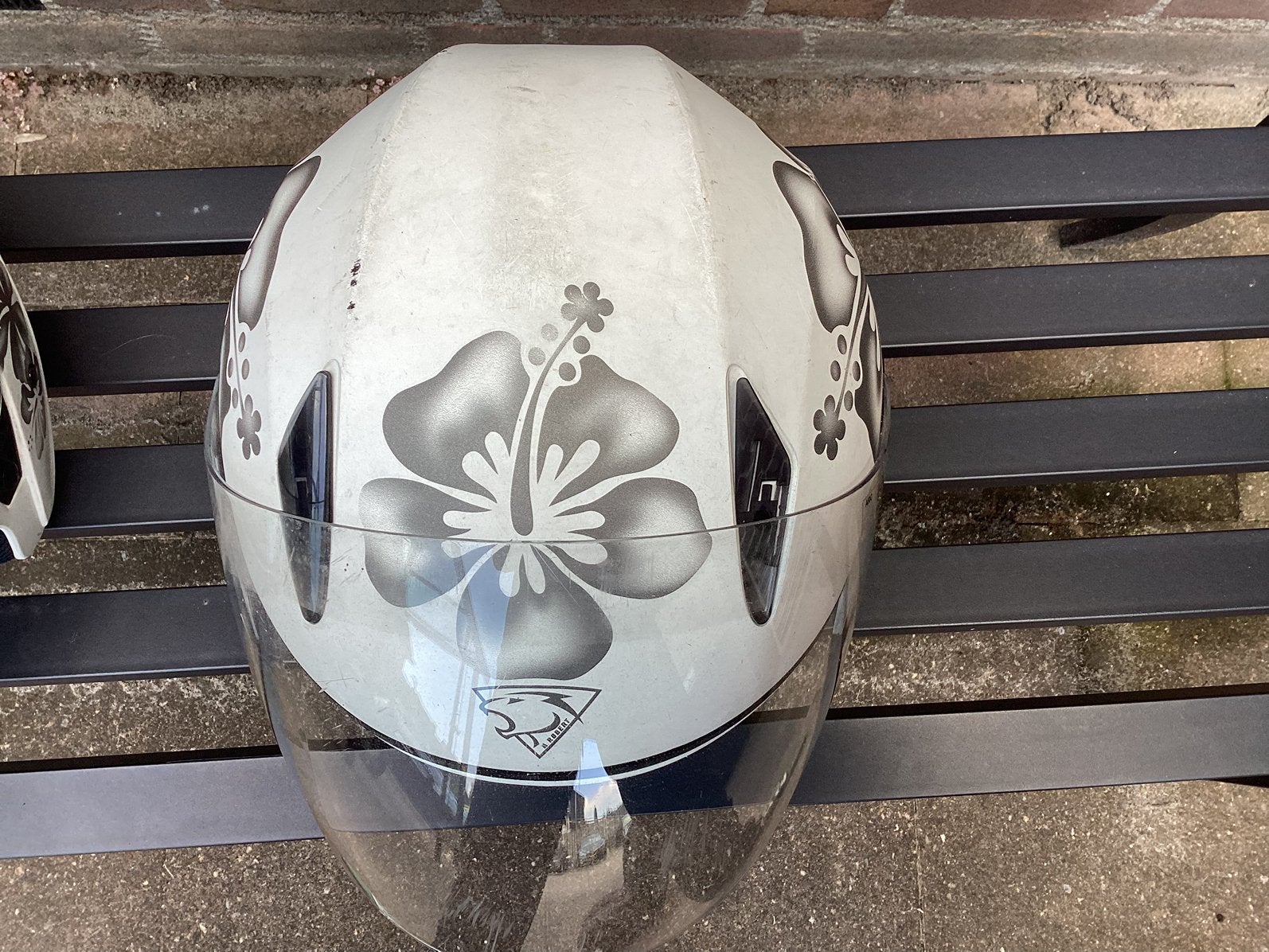 1 retro scooterhelm (de large helm is al verkocht), Ophalen, Gebruikt, Medium