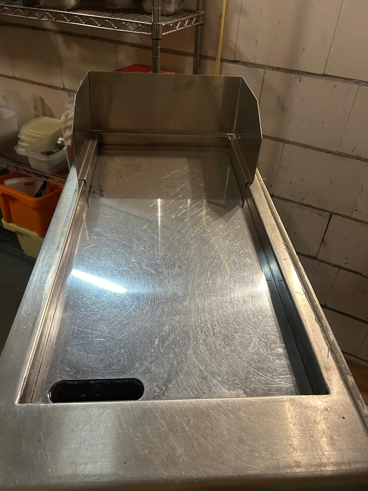 Zanussi 90 lijn grill, bakplaat onderstel, Zakelijke goederen, Horeca | Keukenapparatuur, Ophalen, Fornuis, Frituur en Grillen