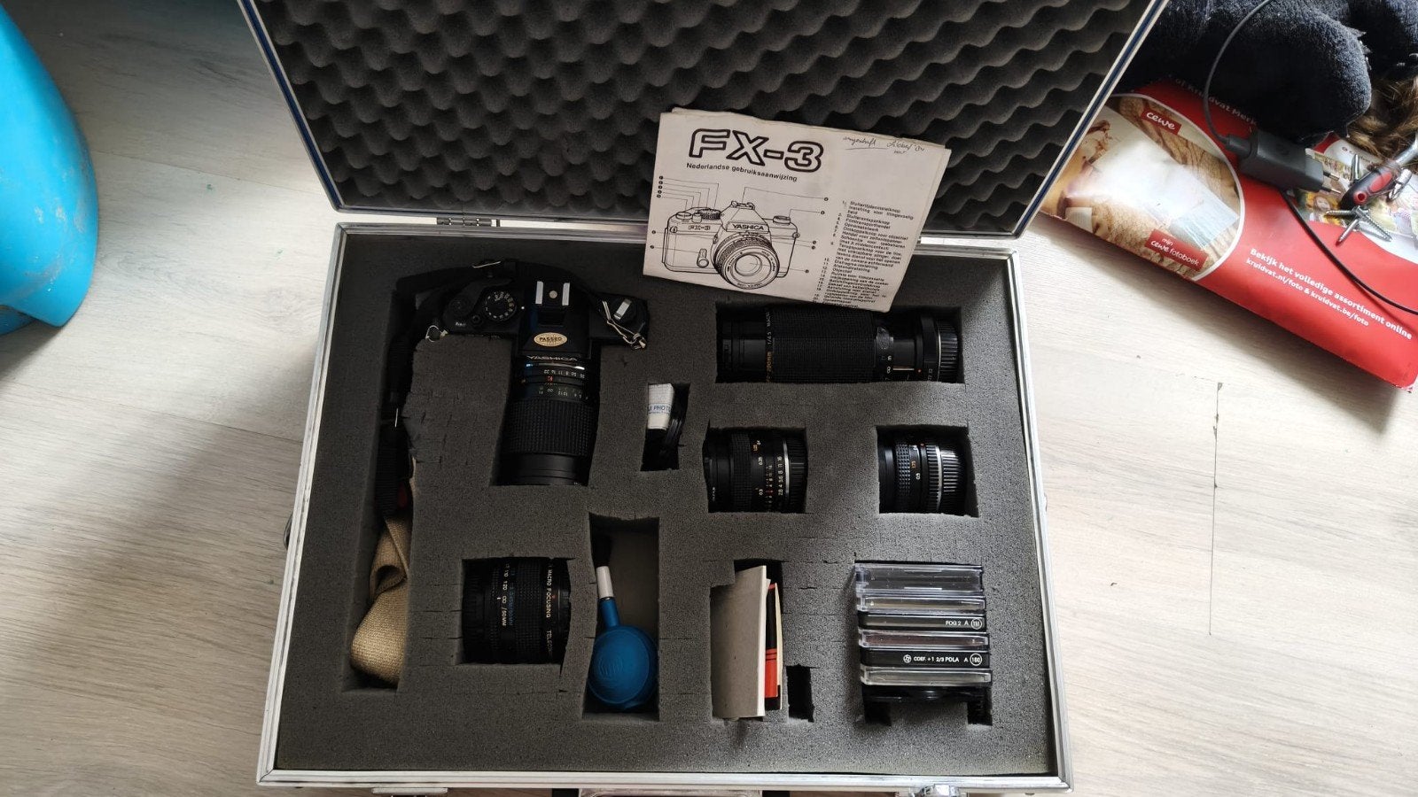 Vintage Yashica FX-3 Spiegelreflexcamera met accessoires, Ophalen