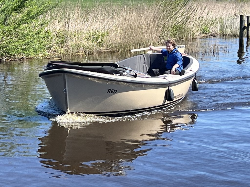 Stil foto`s kloppen niet bij boot ! 6.60  jong gebruikt !, Watersport en Boten, Sloepen, Overige merken, Binnenboordmotor, 5 pk