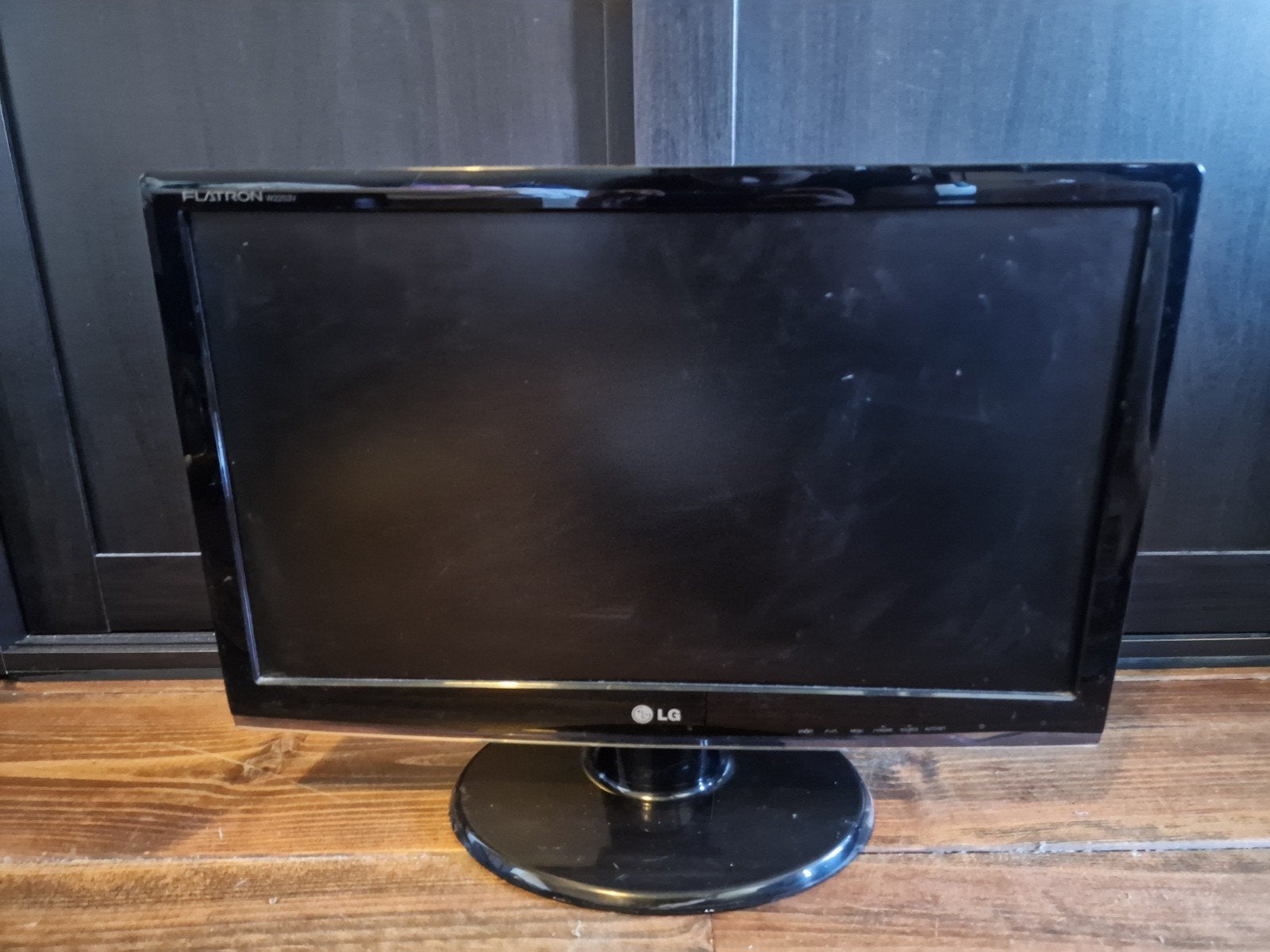 LG Flatron W2253V-PF Monitor - Full HD, HDMI, Gebruikt, Full HD, Ophalen of Verzenden