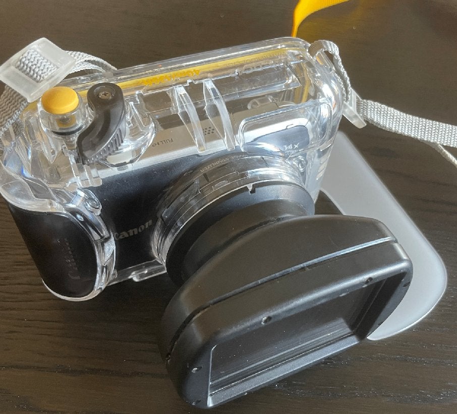 Foto 5 van Canon PowerS SX220 HS met Canon onderwaterbody