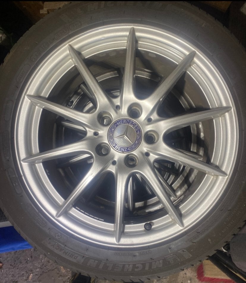Mercedes-Benz velgen en banden Mercedes Benz 225/45 R 17, Auto-onderdelen, Ophalen of Verzenden