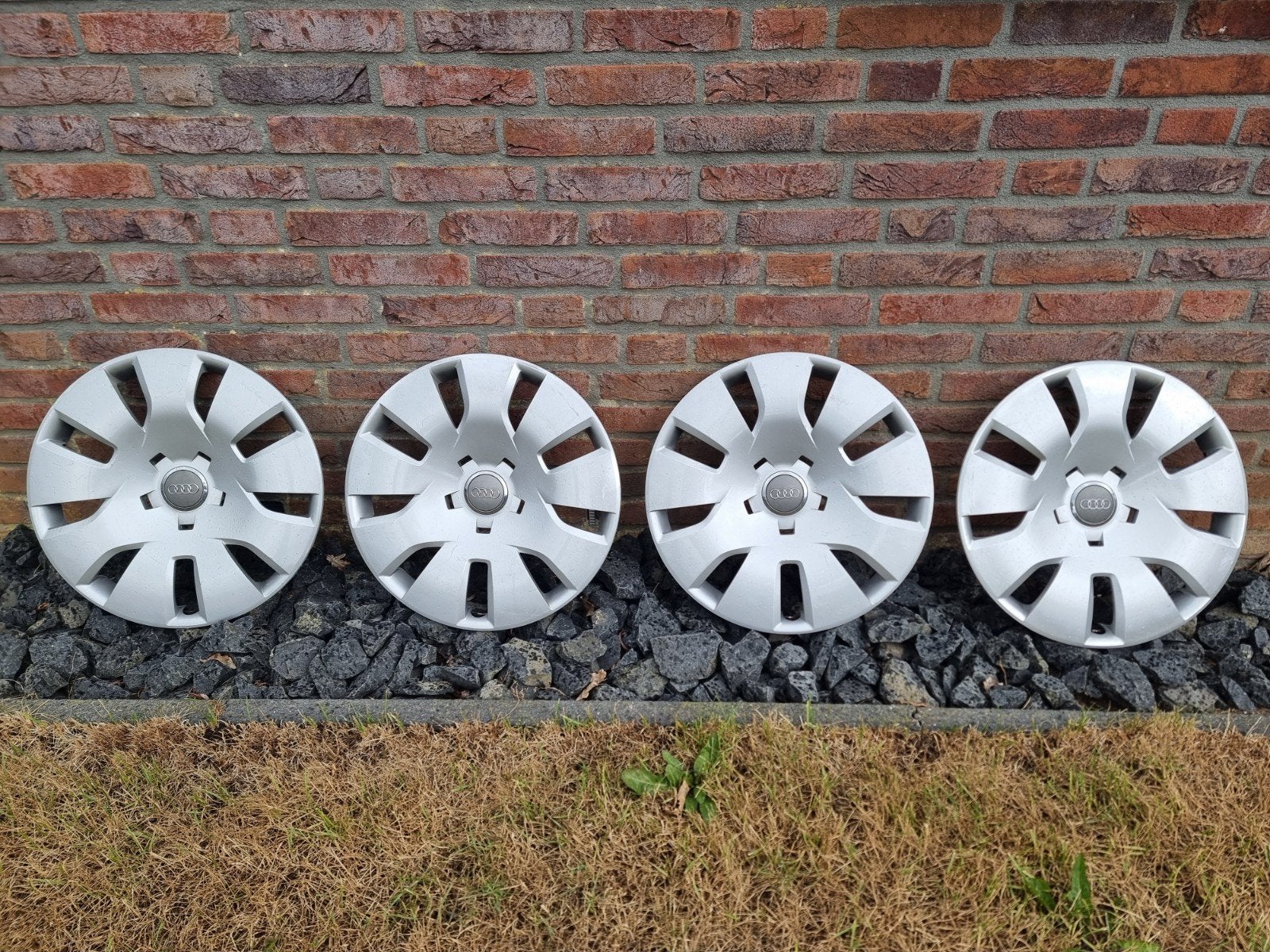 Originele Audi wieldoppen, Ophalen, Gebruikt
