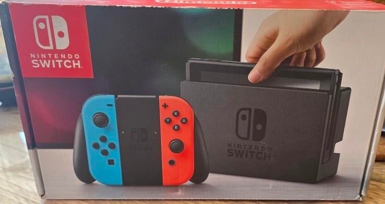 Nintendo Switch met Mario Maker, opberghoes (zonder oplader), Met 2 controllers, Ophalen of Verzenden, Switch Original, Gebruikt