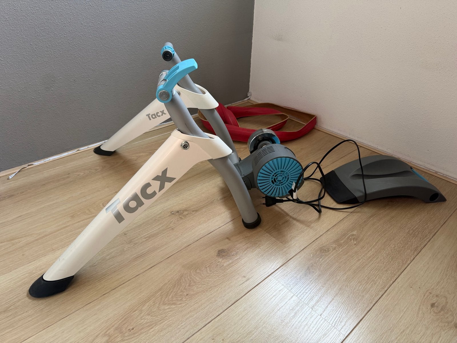 Tacx Flow Smart fietstrainer met toebehoren., Ophalen of Verzenden, Gebruikt, Overige typen