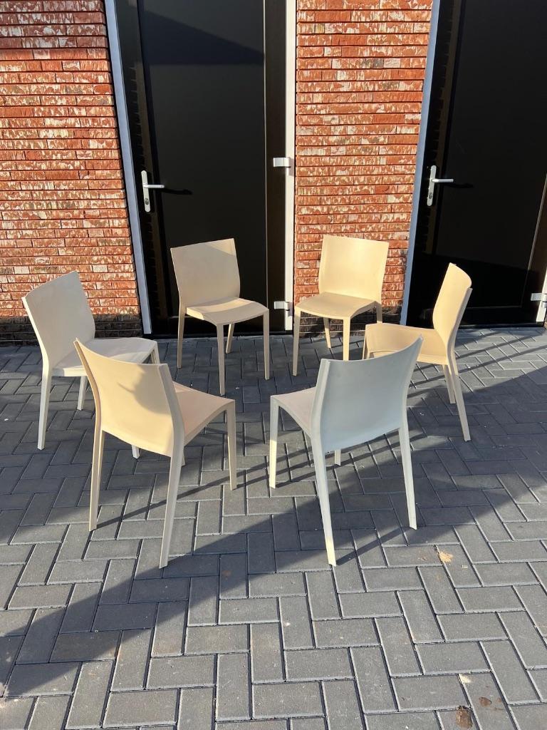 Tuinstoel kunststof /Philippe Starck stoel /Per stuk E20,-, Tuin en Terras, Tuinstoelen, Ophalen, Gebruikt, Kunststof, Stapelbaar