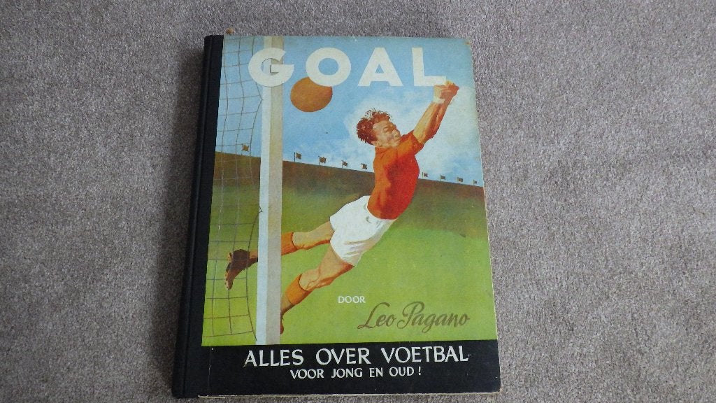 retro boek alles over voetbal voor jong en oud (1949-1950), Ophalen of Verzenden, Overige typen