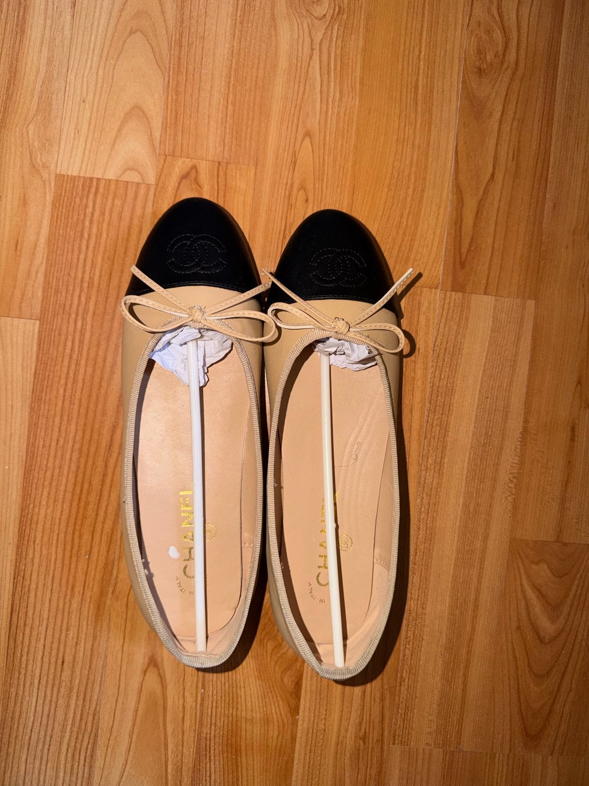 Ballerina's - nieuw, Ophalen of Verzenden, Zo goed als nieuw, Beige, Ballerina's