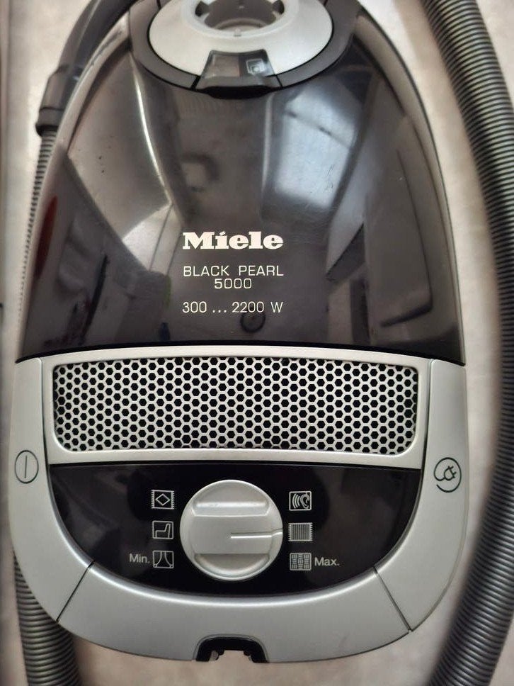 Miele stofzuiger (defect), Ophalen