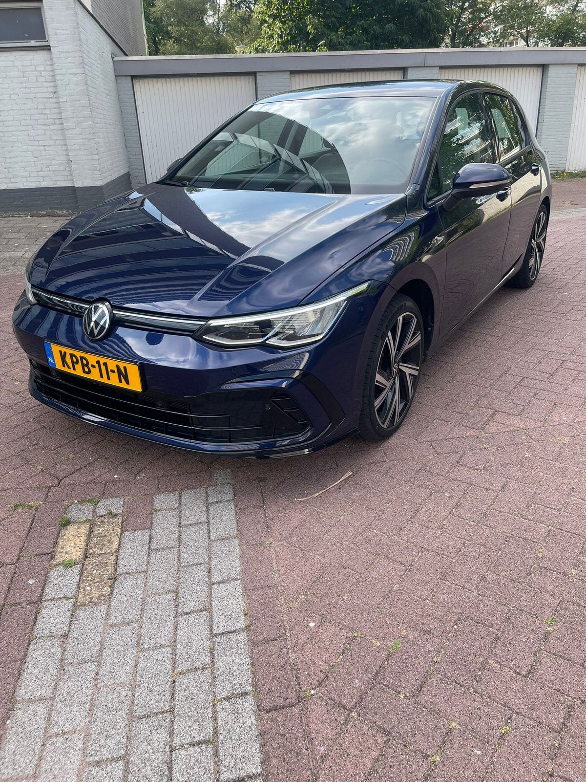 Volkswagen Golf 2.0 R-Line 150Pk DSG 2022 Blauw, Auto's, 4 cilinders, 150 pk, Blauw, 22 km/l