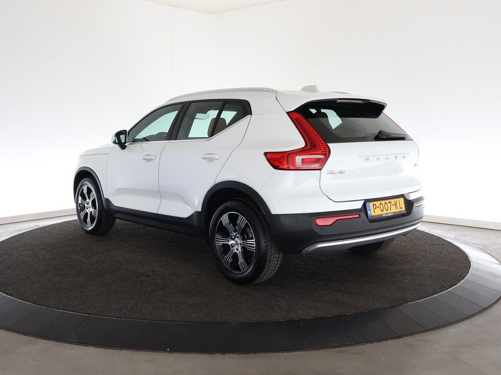 Volvo XC40 1.5 T2 Inscription | Trekhaak | Navi | Clima | Le, Gebruikt, 129 pk, Wit, Bedrijf