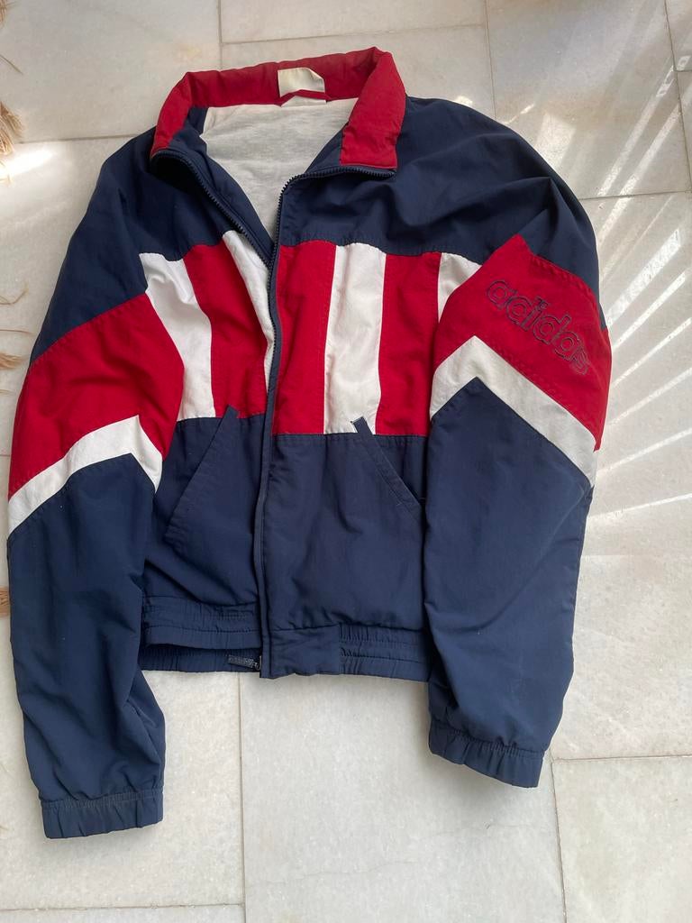 Adidas trainingsjack, Ophalen