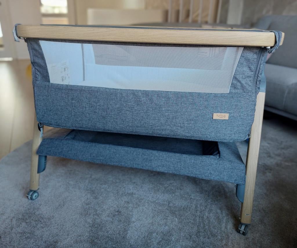 Tutti Bambini Cozee Bedside Co-Sleeper (Eiken look), Ophalen, Zo goed als nieuw, Wieg