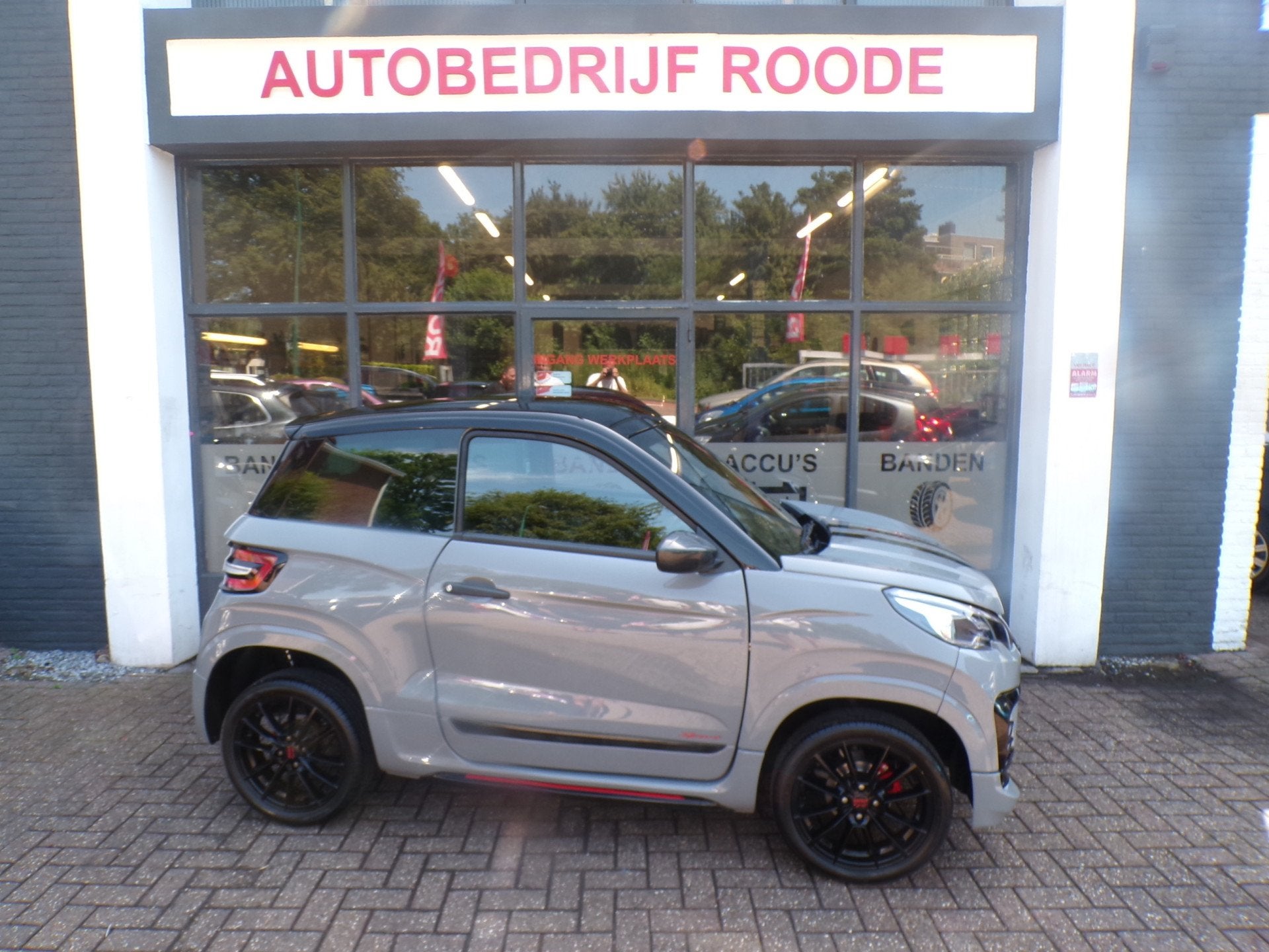 Ligier Brommobiel JS60 Sport AIRCO, TOP ONDERHOUDEN!, Gebruikt, Autobedrijfroode@hotmail.com, Utrechtsestraatweg 86
3445AW  WOERDEN, NL