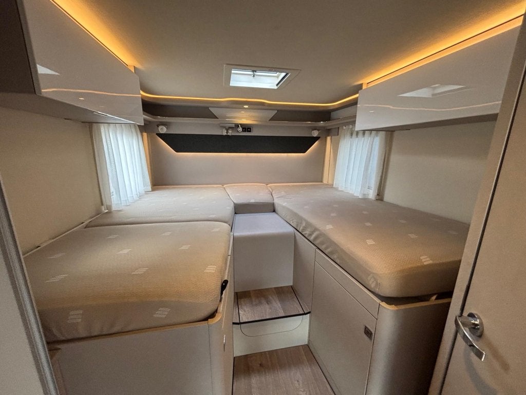 Hymer Tramp 685 topstaat, face to face zit. Full options!, Automaat, Luifel, Ringverwarming, Tot en met 2