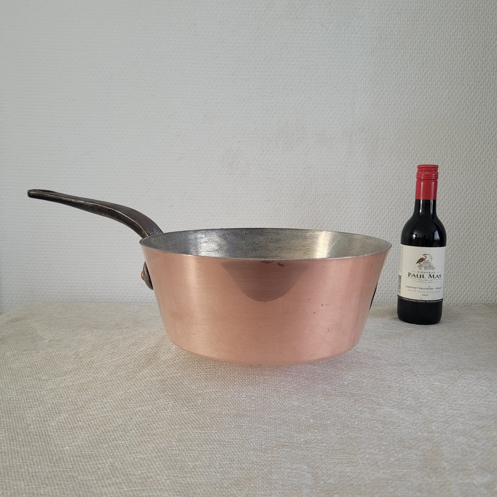 made in france Dikwandige conische koperen horeca pan  1.9, Ophalen of Verzenden, Gebruikt, Koper, Koekenpan