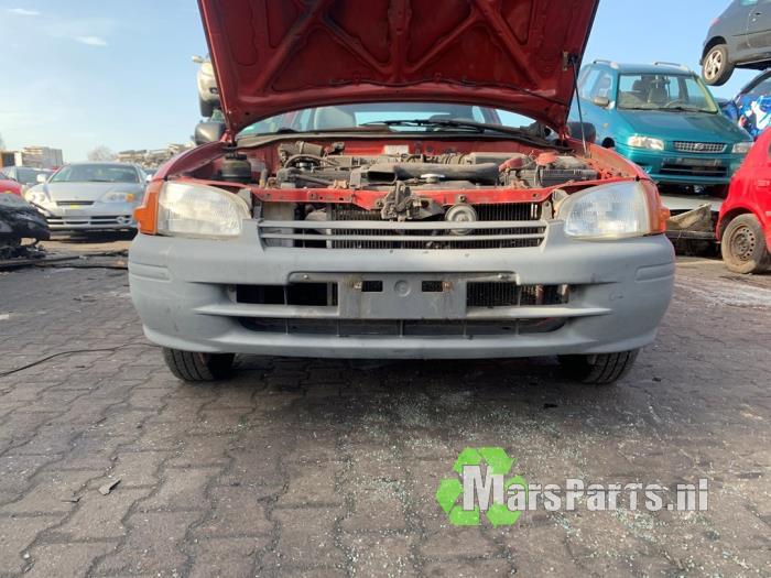 Voorbumper van een Toyota Starlet, Gebruikt, -, -, Ophalen of Verzenden