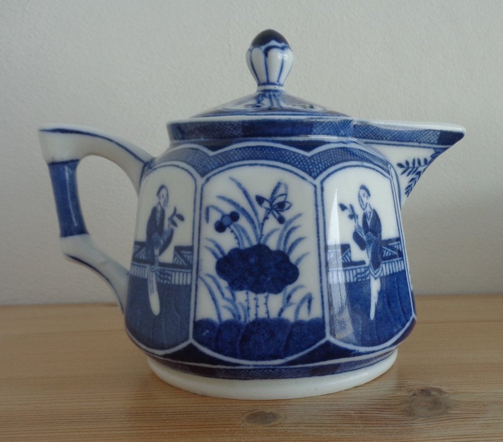 Antiek porseleinen theepotje, Antiek en Kunst, Ophalen of Verzenden