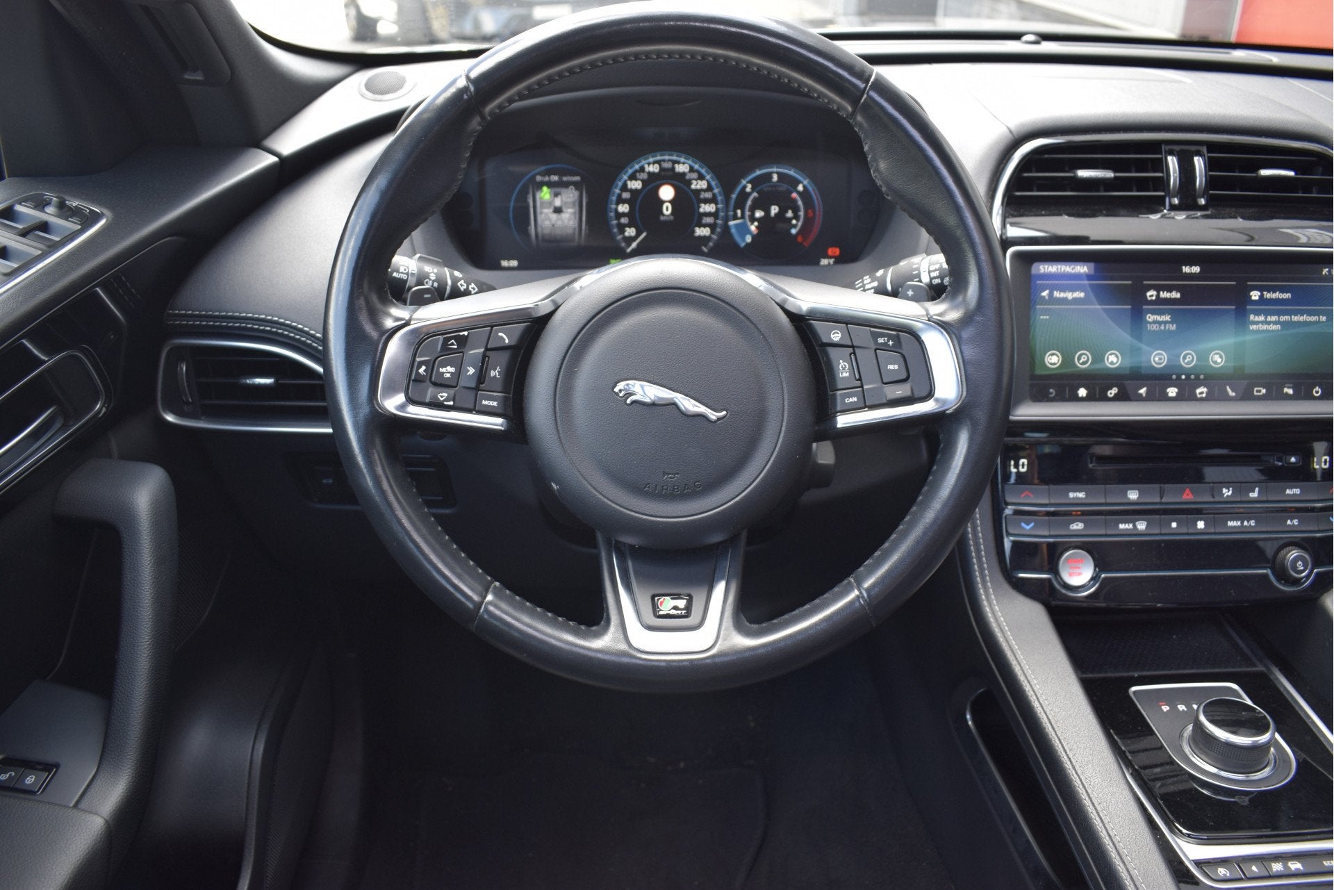 Jaguar F-Pace 2.0 R-Sport AWD 20d Panorama, Meridian, Adapti, Auto's, Automaat, Gebruikt, Euro 6, 4 cilinders