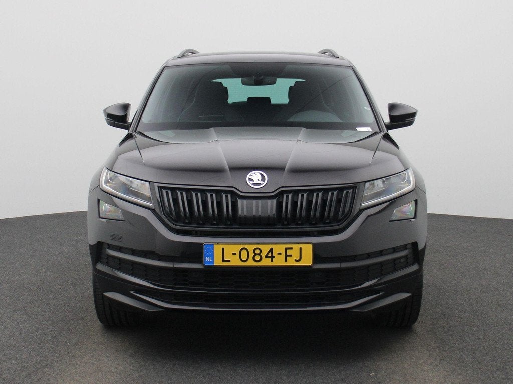 Skoda Kodiaq 1.5 TSI Sportline Business | STOEL-STUURWIELVER, Auto's, Skoda, Voorwielaandrijving, 12 maanden, 4 cilinders, Alcantara