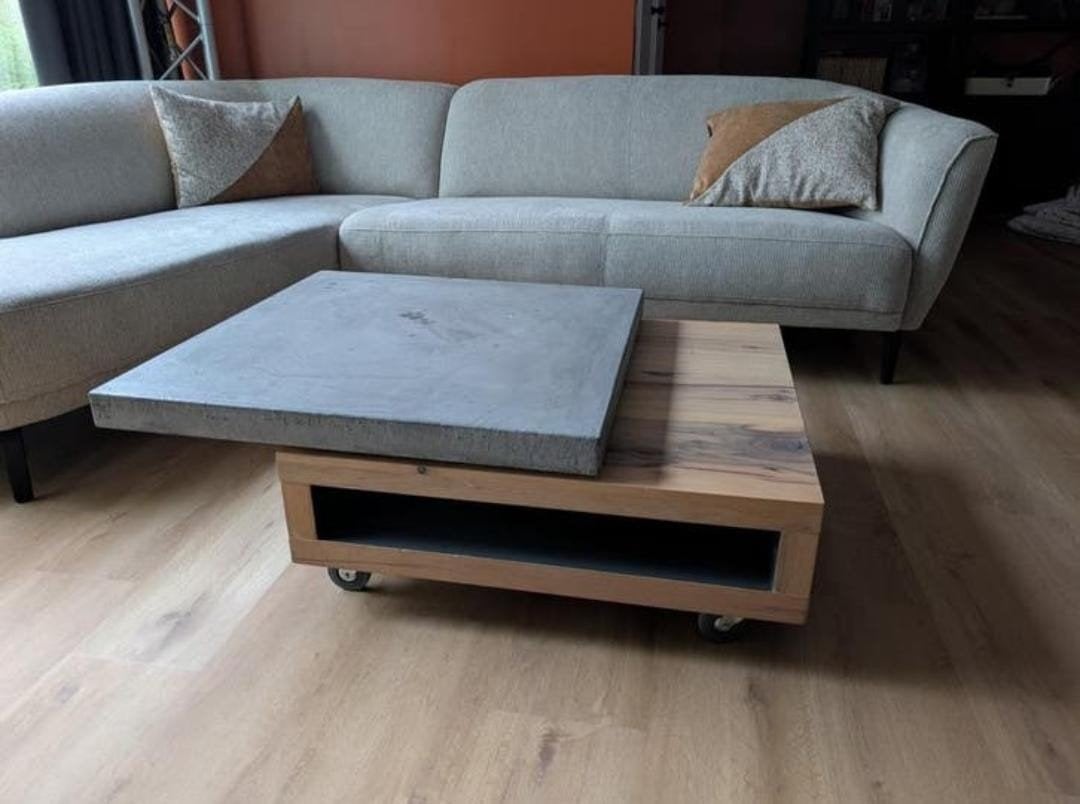 Salontafel met draaiend element, hout en betonlook, Ophalen, Gebruikt, Vierkant, 50 tot 100 cm