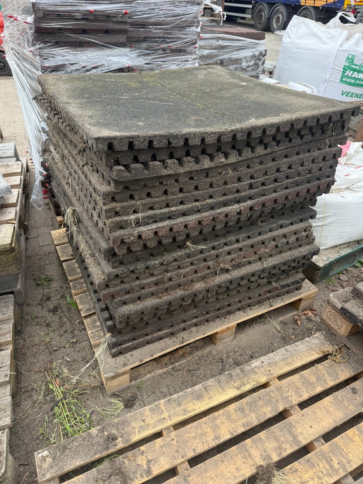 Rubberen tegels rubber tegel 1m x1m, Ophalen of Verzenden, Zo goed als nieuw