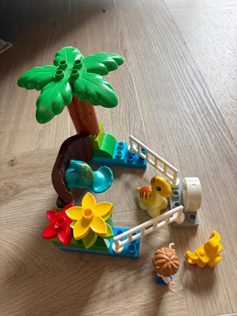 Duplo Dino Verblijf, Kinderen en Baby's, Speelgoed | Duplo en Lego, Ophalen, Jurassic World, Compleet, Zo goed als nieuw