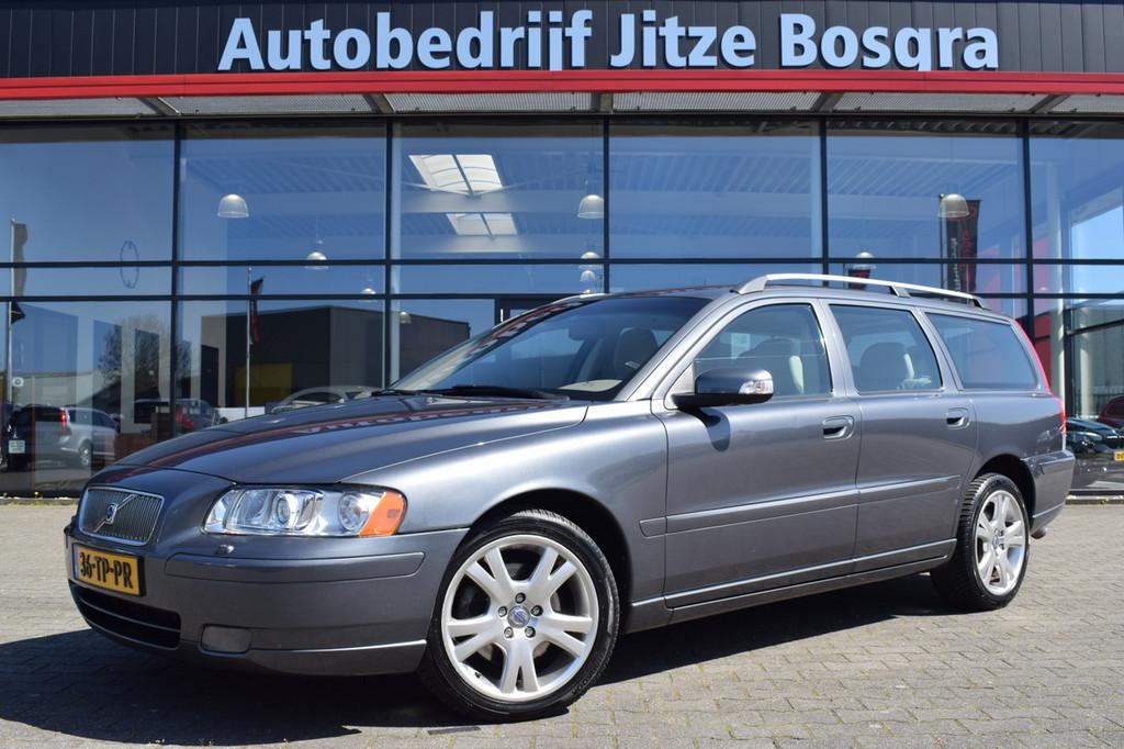 Volvo V70 2.0T Automaat Edition Sport Xenon | Beige Leder |, Auto's, Gebruikt, 179 pk, Automatische klimaatregeling, 1600 kg