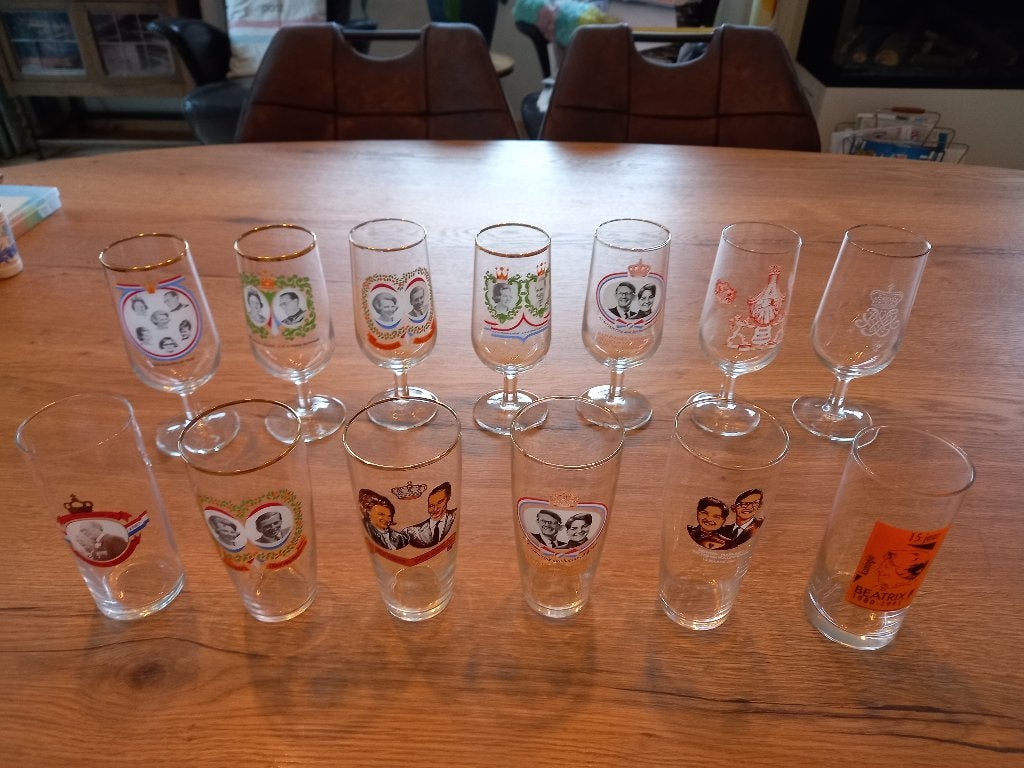 Glazen Koningshuis., Ophalen of Verzenden, Zo goed als nieuw, Nederland, Overige typen