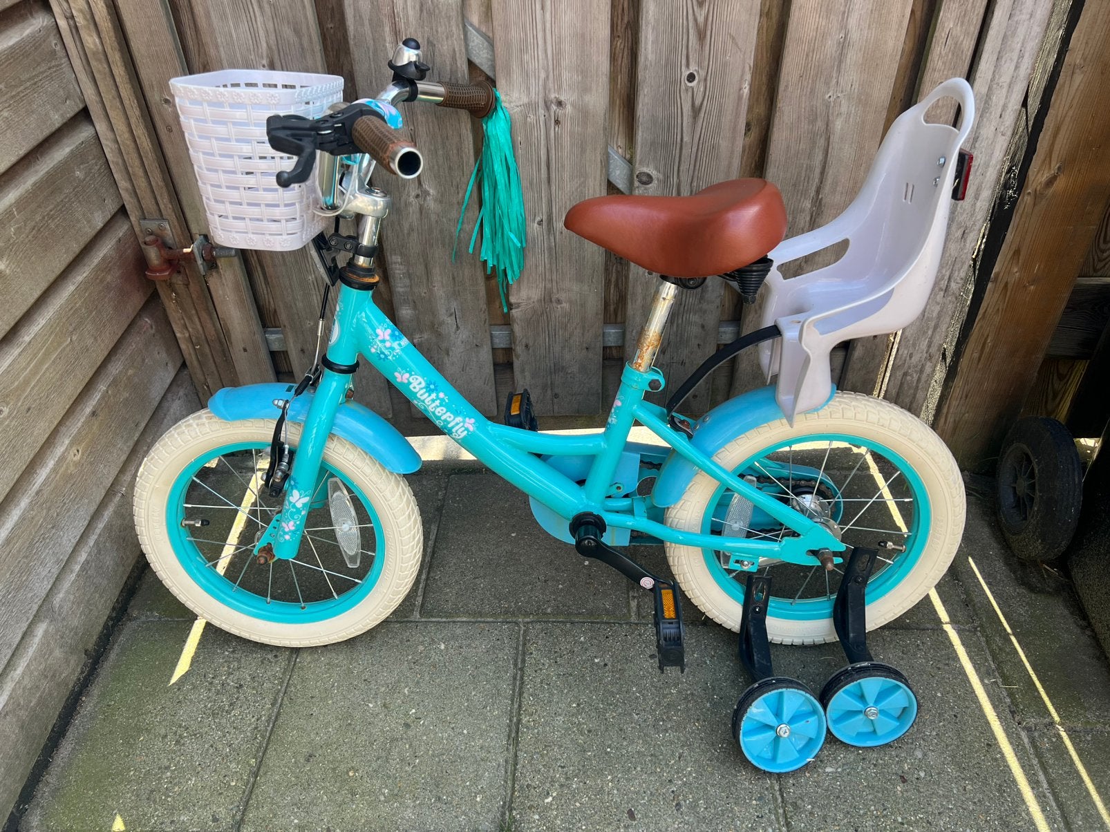 Blauw Vlinder fietsje meisje, Ophalen, Zo goed als nieuw, Minder dan 16 inch