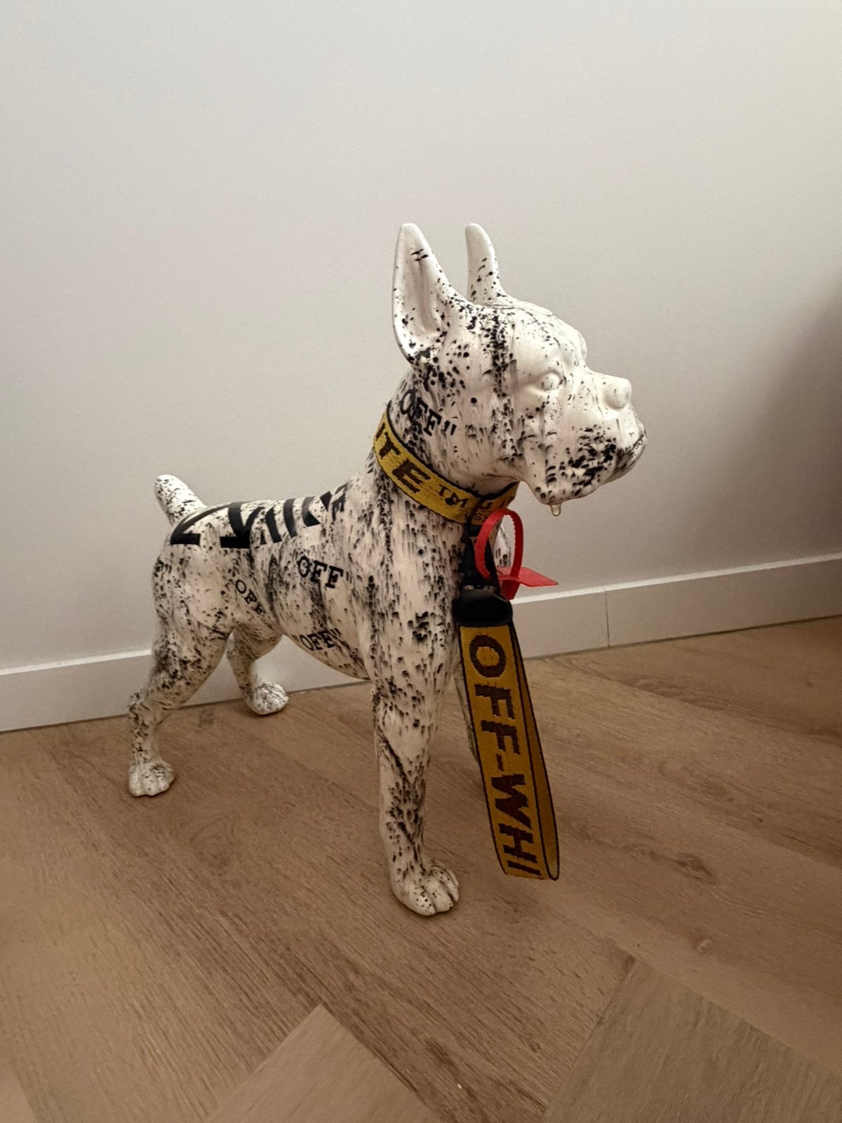 Off white hond decoratie, Verzamelen, Beelden en Beeldjes, Ophalen, Zo goed als nieuw, Dier