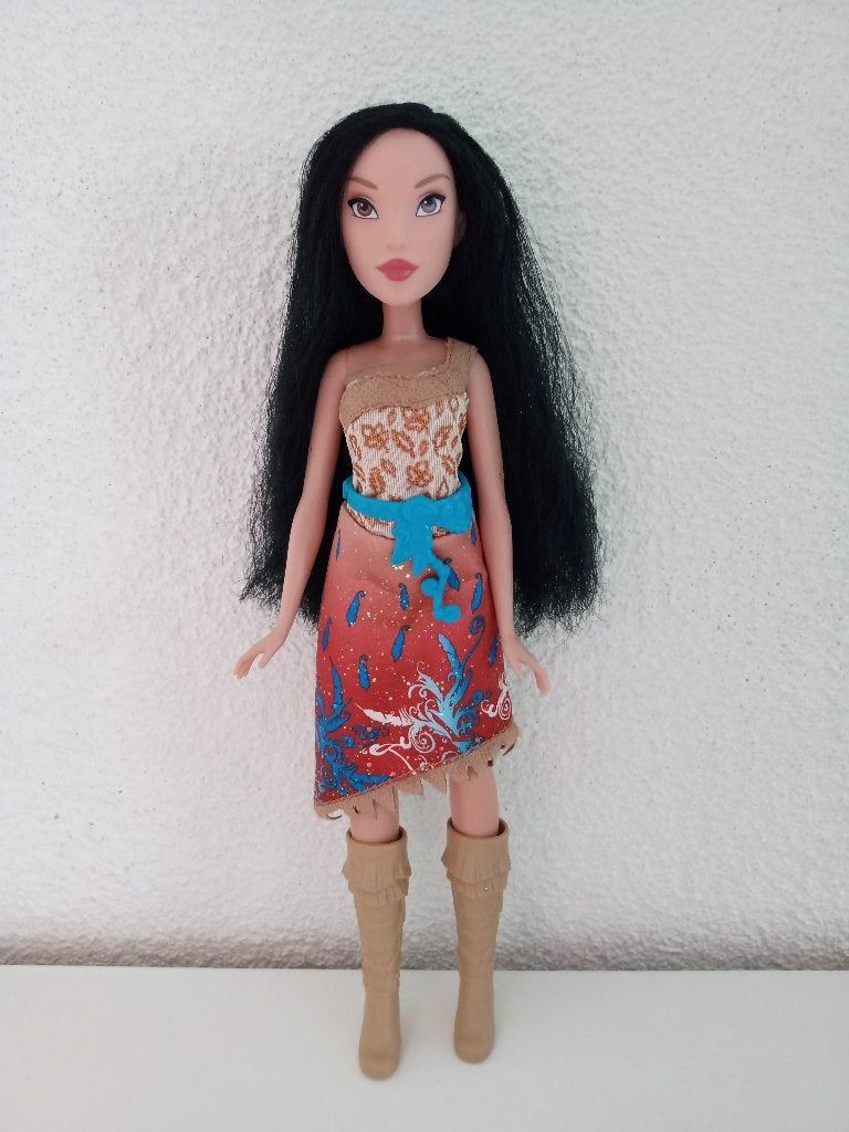 Disney Princess Royal Shimmer - POCAHONTAS, Ophalen of Verzenden, Gebruikt, Overige typen