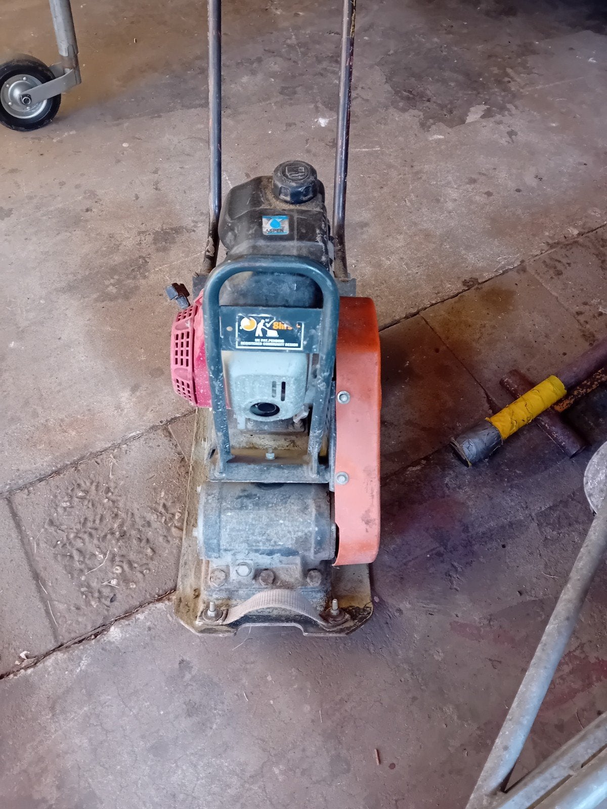 Trilplaat Honda GX100 - Compact en Krachtig, Doe-het-zelf en Verbouw, Gereedschap | Overige machines, Ophalen, Gebruikt
