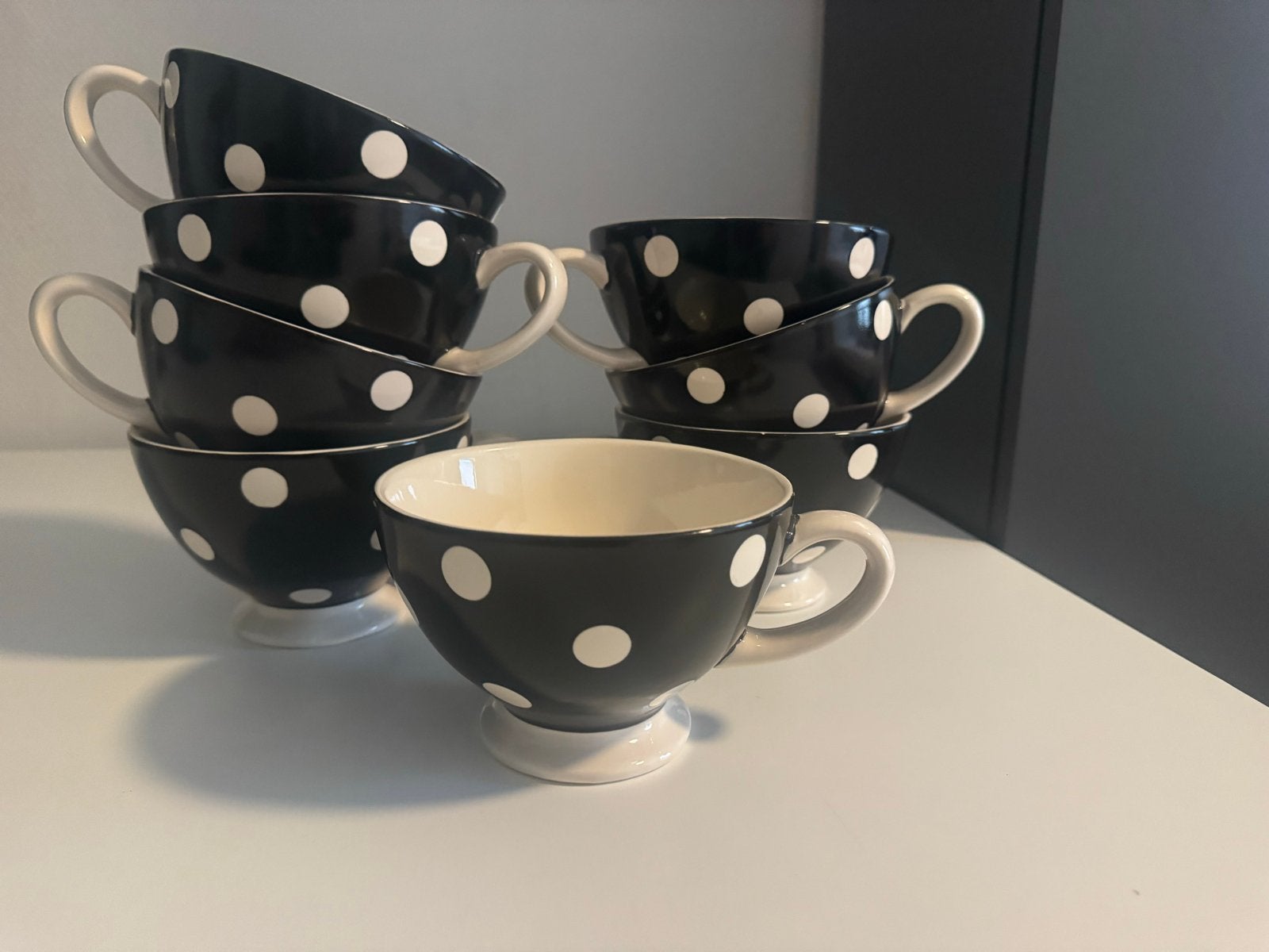 Set van 8 Kitchen Trend soepkommen zwart met stippen, Gebruikt, Overige merken, Keramiek, Modern