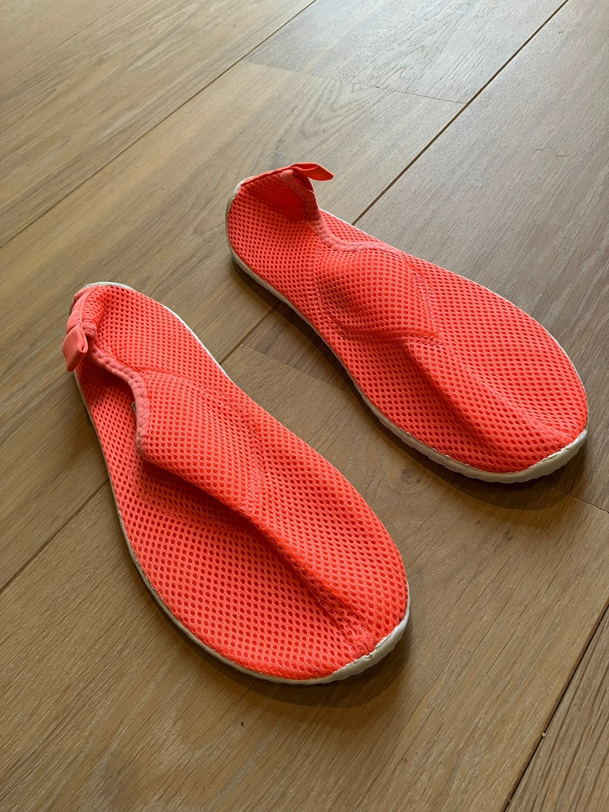 Waterschoenen Decathlon dames maat 38/39, Ophalen, Overige typen, Roze, Gedragen