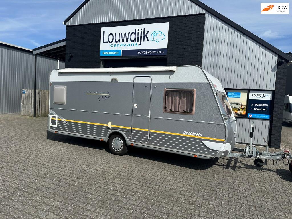 DETHLEFFS Camper 510 DB ’06 (Fransbed, Rondzit), Caravans en Kamperen, Rondzit, Vast bed, 7 tot 8 meter, Bedrijf