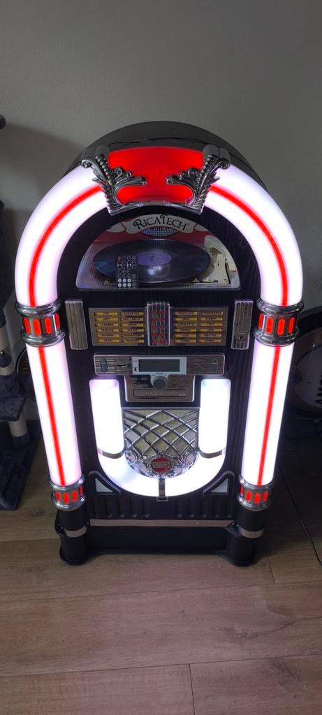 Ricatech Jukebox RR 2000 Bluetooth, CD en platen-speler, Verzamelen, Ophalen, Zo goed als nieuw, 1970 tot heden, Overige merken