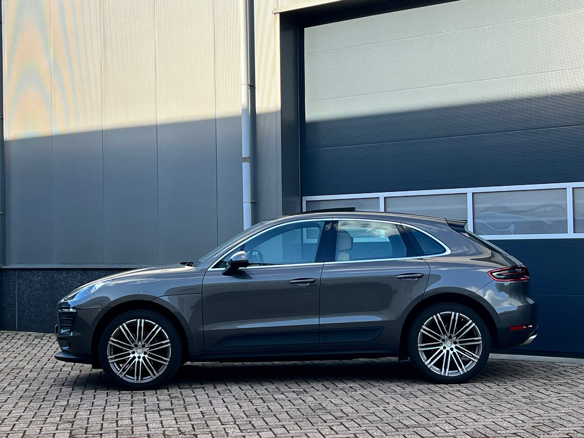 Porsche Macan 2.0 bj.2017 NL auto|Pano|Camera|Nap., Automaat, Gebruikt, 4 cilinders, Bedrijf