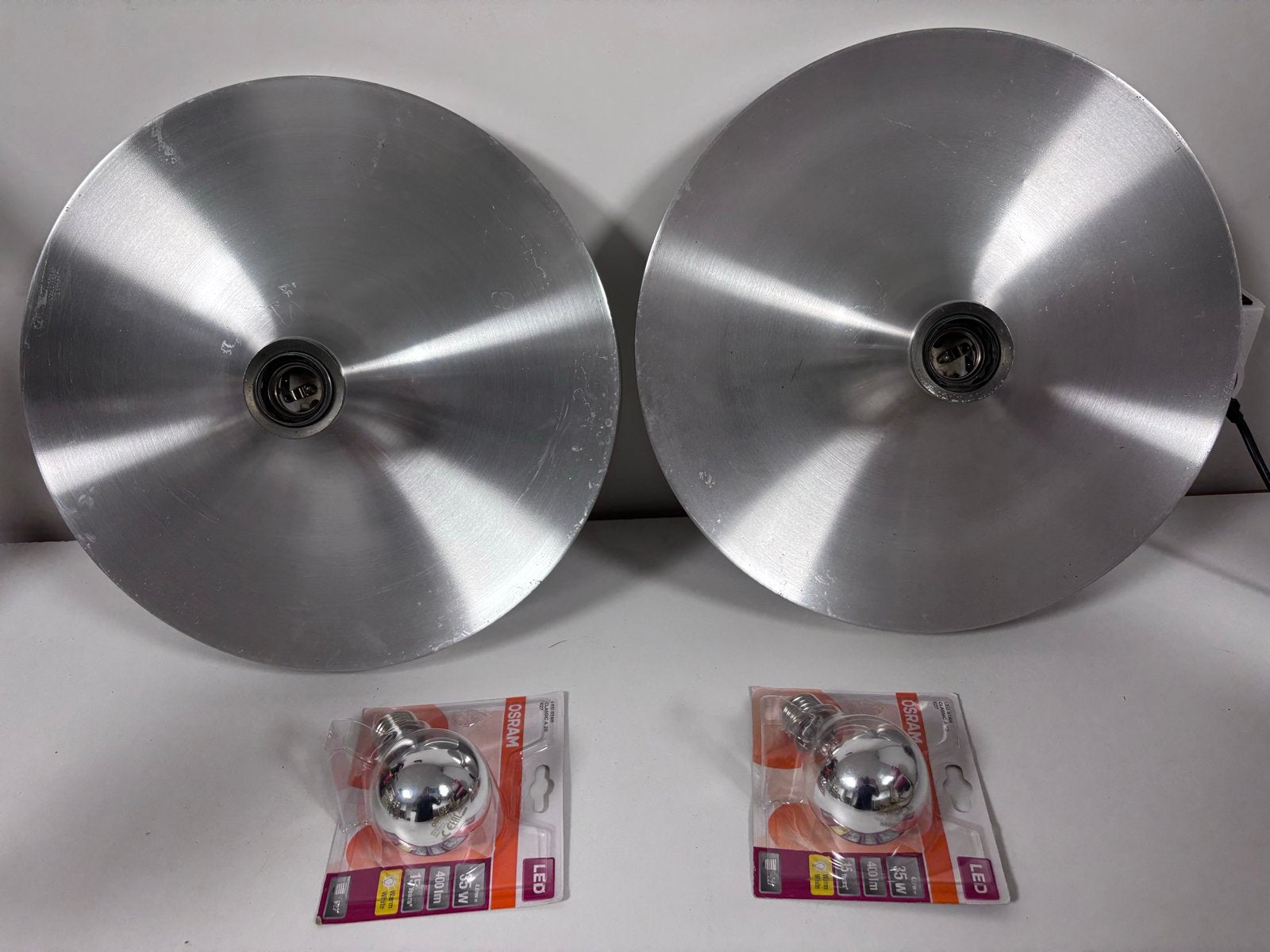 Set van 2 Les Arcs discus lamp Charlotte Perriand 36 cm, Huis en Inrichting, Gebruikt, Overige fittingen, Ophalen of Verzenden