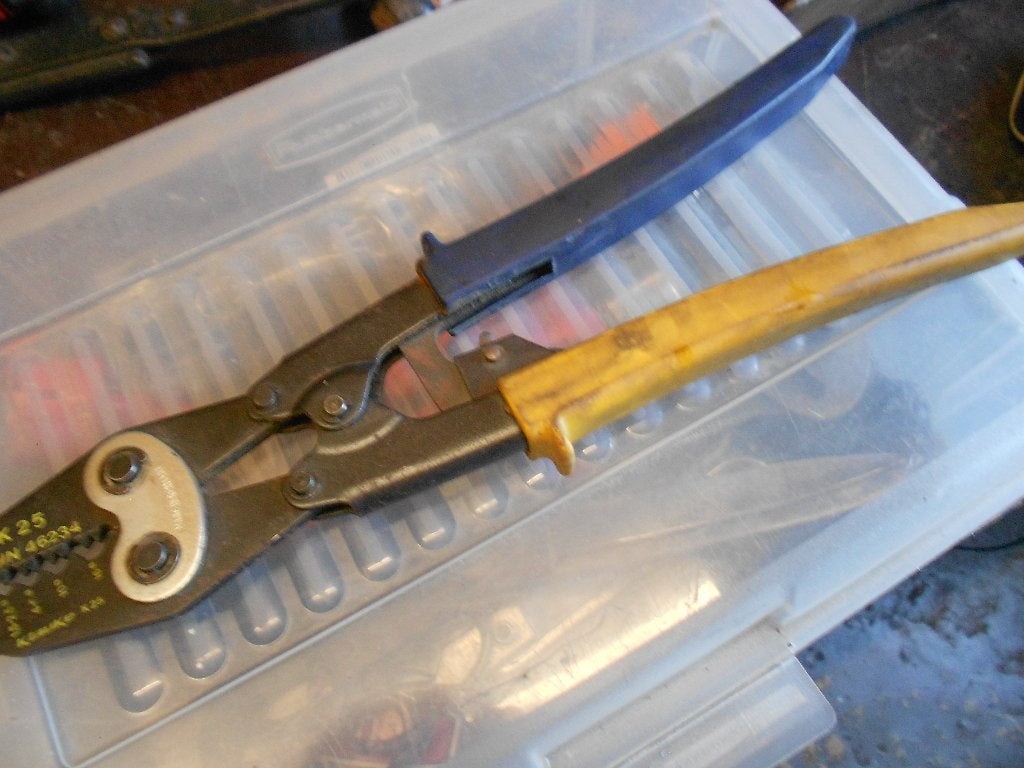 Klaucke krimptang K25, Ophalen